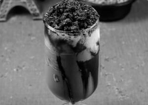 Thick cold coffee with brownie