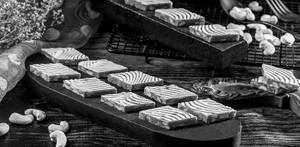 Kaju Strawberry Burfi