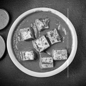 Pudina Paneer Butter Masala (jain)