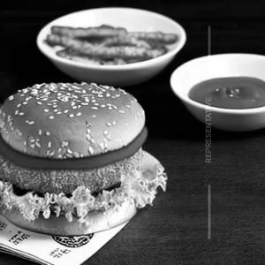 Red Chilli Flakes Chicken Burger