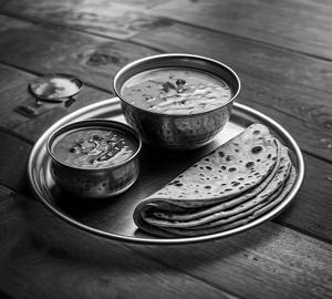 Tadka [Half] With 4 Roti And Chota Salad