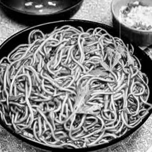 Coriander Hot Noodles