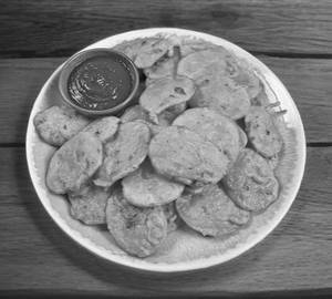 Aloo Pakoda (10-15 Pieces)