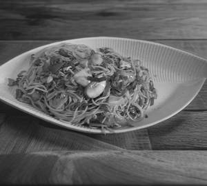 Hakka noodles veg
