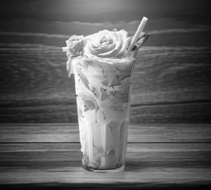 Rose milk