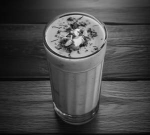 Kesar Lassi
