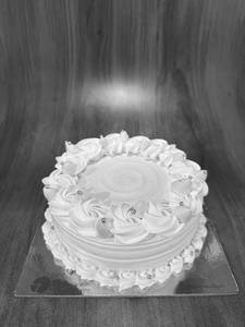 Vanilla Royale Cake