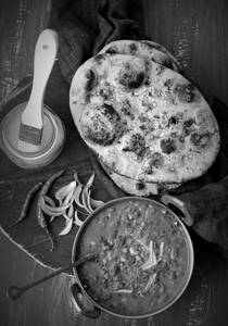 1 Butter Naan with ith Dal Makhani