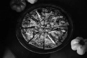 Chilly Willy Pizza Chicken (10 Inch 8 Slice)