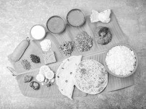 Jowar Roti Meal With Holige