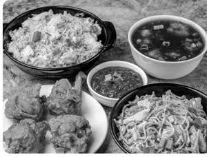 Chicken Fried Rice + Chicken Hakka Noodles + Chicken Schezwan Gravy (3pcs)+ 4pc Lollypop Fry