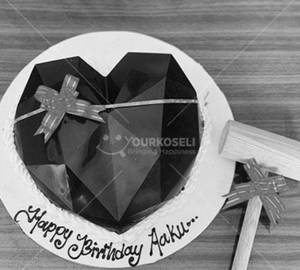 Pinata Chocolate Cake 500gm