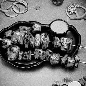 Murgh Shurkh Tikka