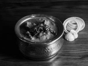Chicken Kolhapuri With Bone