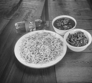 Veg Hakka Noodles+veg Manchurian Gravy (4pc)+veg Man Dry(4pc)