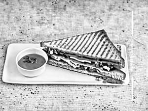 Aloo masala sandwich