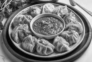Whole Wheat Paneer Steam Momos [8 Pieces]