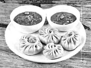 Veg chilli garlic momos