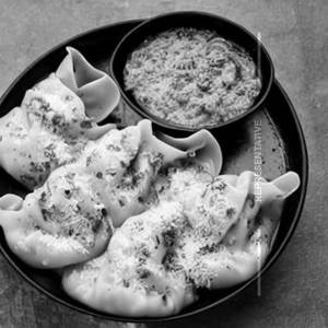 Stuffed Ravioli Pasta Pesto Sauce