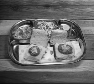 Cheese pav bhaji with masala pav