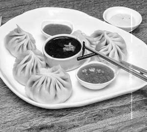 Pork Momo ( 6 Pcs)