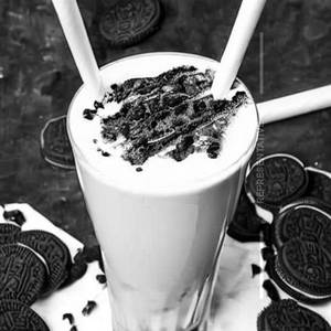 Oreo Milk Shake