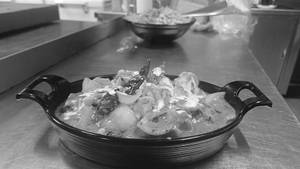 Methi Murgh-do-payaza
