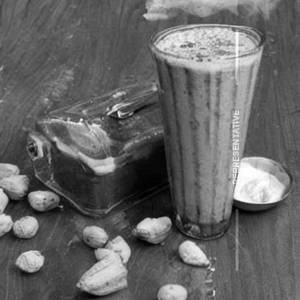 Anjeer Shake  
