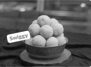 Besan Laddu