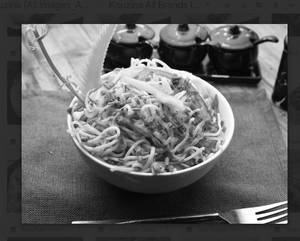 Veg Hakka Noodles