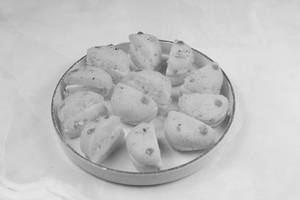 KESAR CHUM CHUM