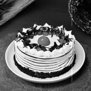 Black Forest Fresh Cream Cake ( 900 Gram )