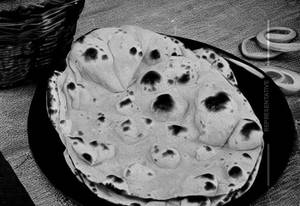Missi Pyaz Roti