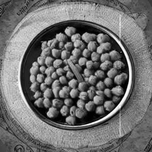 Chana garlic dry