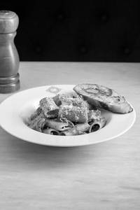 Brown Bechamel Rigatoni Pasta