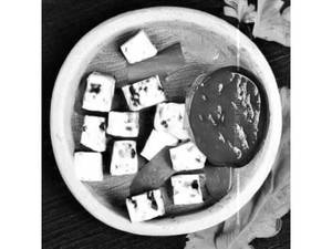 Paneer In Plum Sauce