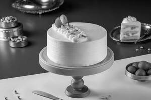 Gulab Jamun Vanilla Cake- Chef's Special