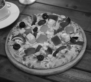 Supreme veg pizza