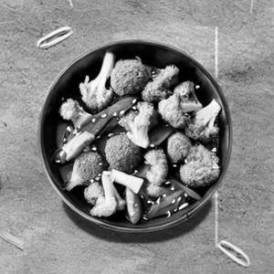 Broccoli Mushroom In Hot Garlic Sauce