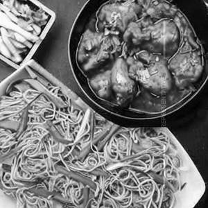 Chicken Lolypop & Veg Noodles  