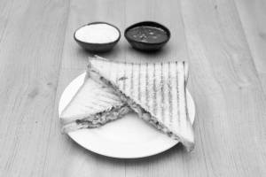 Veg club sandwich