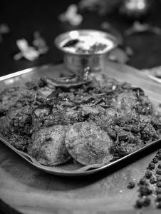 Tossed Ghee Tomato Masala Podi Idly