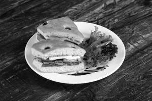 Balysdaust - Tomato, Basel Pesto Panini