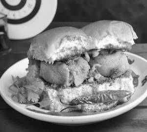 Vada pav (2 pcs)