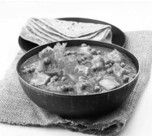 5 roti with matar paneer