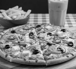 Exotic Pizza + French Fries + Cold Coffee