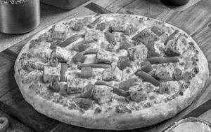 Peppy Paneer Spicy Pizza
