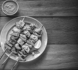 Chicken Tikka Bucket ( 18 Pc )