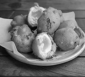Crispy Egg Pakoda(8.p)