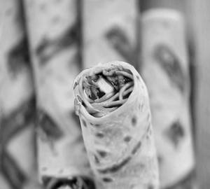 Chilli Paneer Noodles Roll
